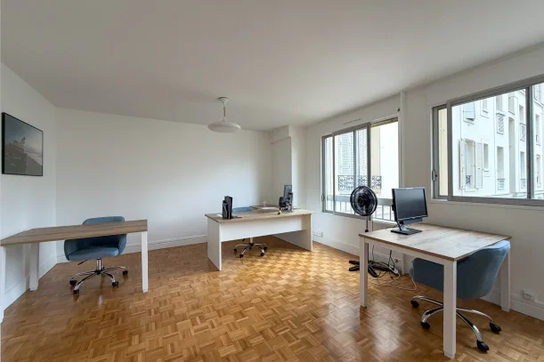 Espace indépendant - 75015 - 4 postes - 2200€