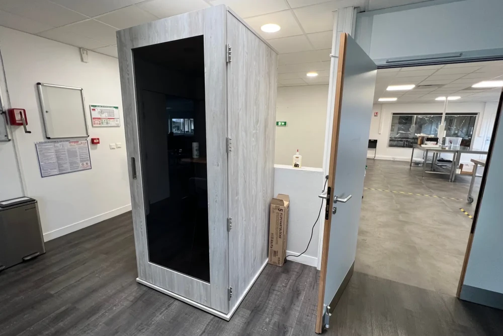 Bureau privé - 91140 - 20 postes - 3000€