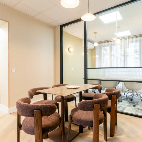 Espace indépendant 155 m² 23 postes Location bureau Rue Montmartre Paris 75002 - photo 9