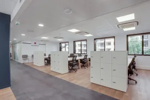 Bureau privé - 92300 - 5 postes - 2500€