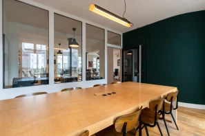 Open Space - 75003 - 4 postes - 360€