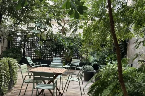 Open Space - 75008 - 1 poste - 400€