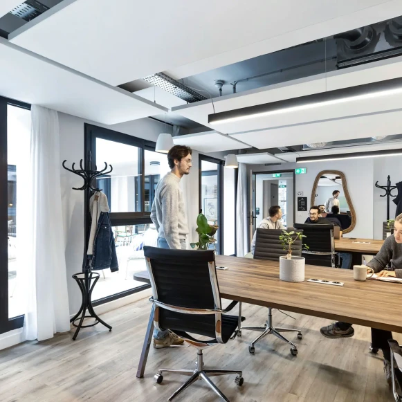 Bureau privé 40 m² 12 postes Coworking Rue Tisserand Paris 75015 - photo 5