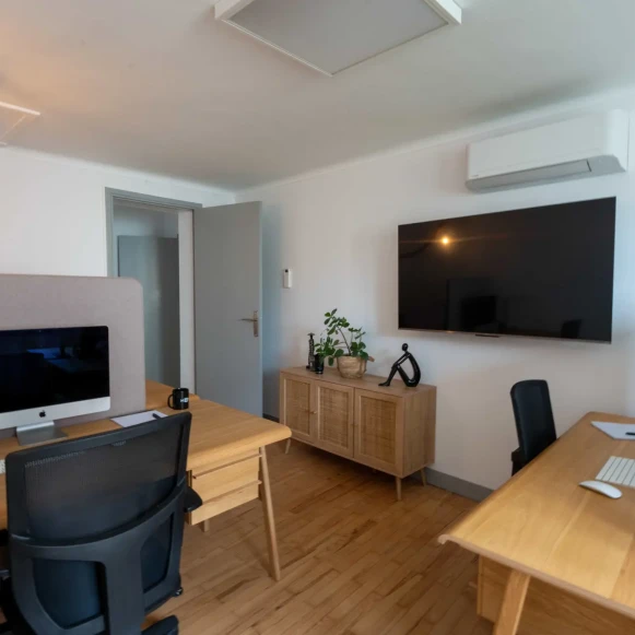 Open Space  4 postes Coworking Route d'Agde Toulouse 31500 - photo 3