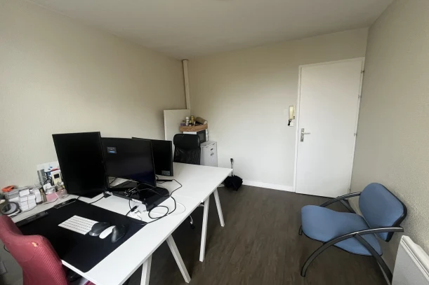 Bureau privé - 33000 - 2 postes - 190€
