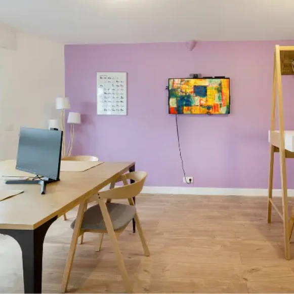 Open Space  10 postes Location bureau Place des Hameaux Ris-Orangis 91130 - photo 1