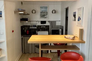 Open Space - 44000 - 2 postes - 250€