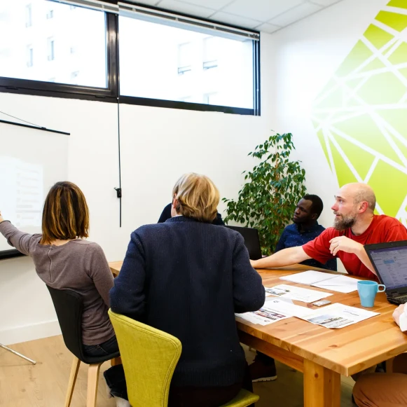 Open Space  10 postes Coworking Rue Francis de Pressensé Villeurbanne 69100 - photo 8