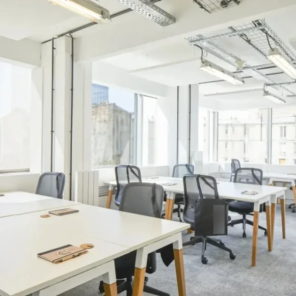 Bureau privé 63 m² 18 postes Coworking Rue de Bercy Paris 75012 - photo 1