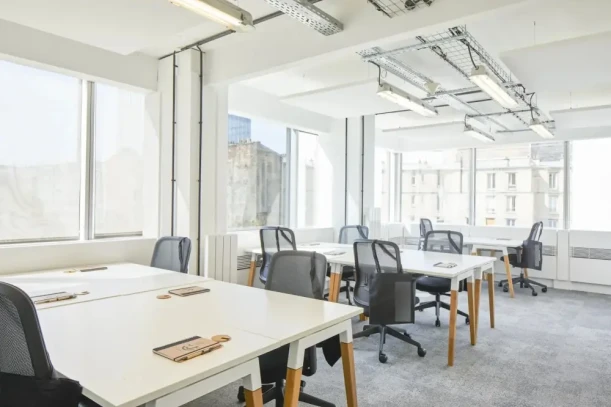 Bureau privé - 75012 - 18 postes - 12600€