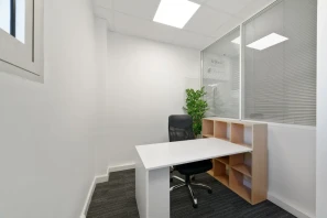 Bureau privé - 93500 - 1 poste - 450€