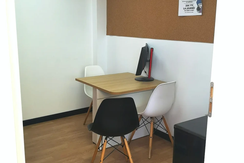 Bureau privé - 13012 - 1 poste - 350€