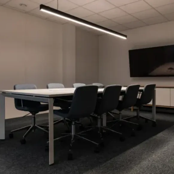 Bureau privé 7 m² 1 poste Location bureau Rue Eric de Cromières Clermont-Ferrand 63000 - photo 5