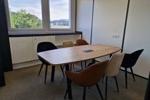 Bureau privé - 38760 - 2 postes - 490€