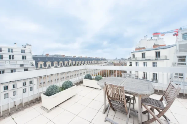 Mitwit Paris Elysées Montaigne