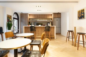 Bureau privé - 75016 - 4 postes - 2600€