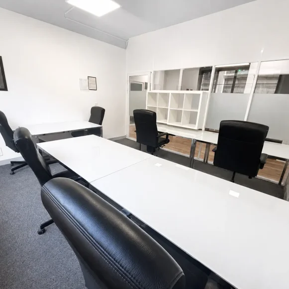 Bureau privé 16 m² 6 postes Location bureau Rue de Richelieu Paris 75002 - photo 2