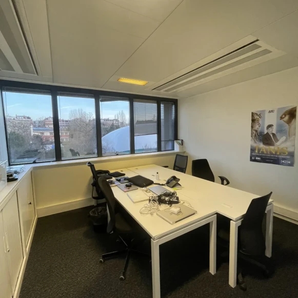 Espace indépendant 750 m² 50 postes Location bureau Avenue le Jour Se Lève Boulogne-Billancourt 92100 - photo 9