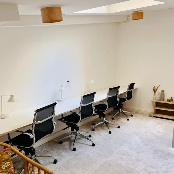 Bureau privé 68 m² 8 postes Location bureau Rue Lamartine Paris 75009 - photo 7
