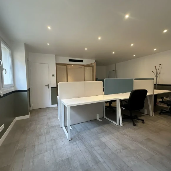 Open Space  9 postes Location bureau Rue Lecourbe Paris 75015 - photo 8