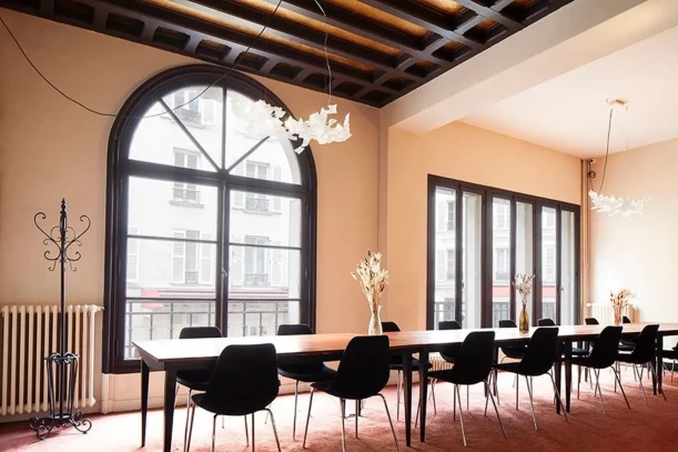 Espace indépendant - 75008 - 120 postes - 90000€