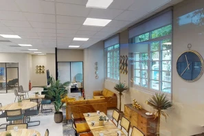 Open Space - 33120 - 5 postes - 240€