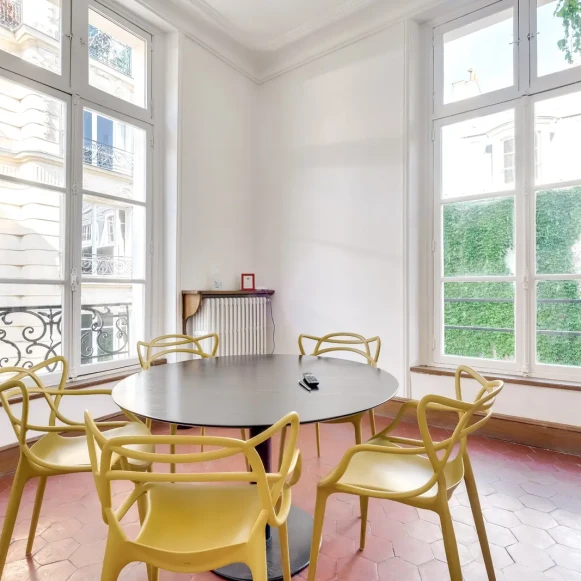 Bureau privé 85 m² 20 postes Location bureau Rue Chapon Paris 75003 - photo 5
