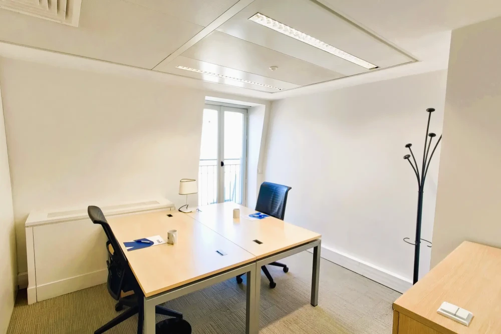 Bureau privé - 75009 - 2 postes - 1790€