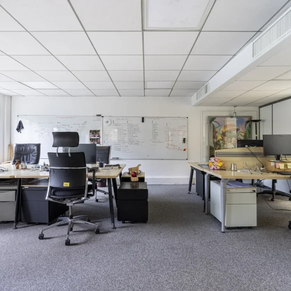 Bureau privé 359 m² 30 postes Location bureau Quai Gallieni Suresnes 92150 - photo 7
