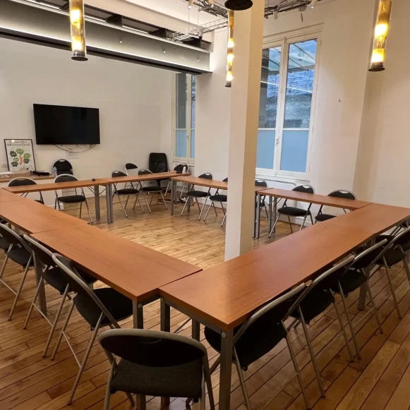 Espace indépendant 101 m² 22 postes Coworking Boulevard Henri IV Paris 75004 - photo 1