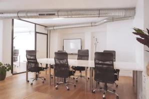 Open Space - 75009 - 6 postes - 340€