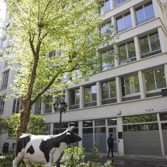 Bureau privé 25 m² 8 postes Coworking Boulevard Exelmans Paris 75016 - photo 4