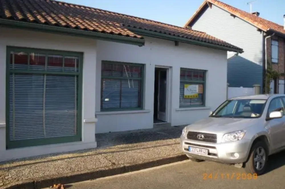 Open Space - 40170 - 1 poste - 250€