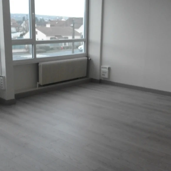 Bureau privé 45 m² 10 postes Location bureau Avenue de Verdun Trilport 77470 - photo 6