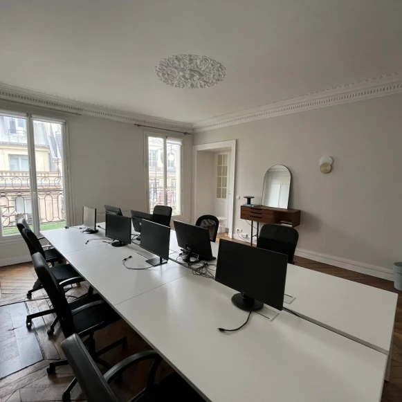 Bureau privé 27 m² 6 postes Location bureau Rue Drouot Paris 75009 - photo 3