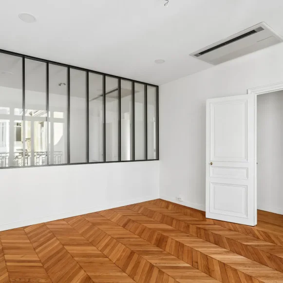Espace indépendant 500 m² 72 postes Location bureau Rue La Boétie Paris 75008 - photo 11