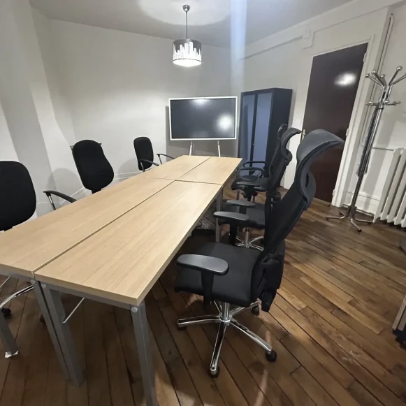 Bureau privé 22 m² 5 postes Location bureau Boulevard Voltaire Paris 75011 - photo 5