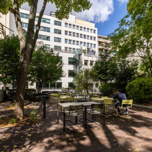 Espace indépendant 557 m² 76 postes Location bureau Rue de Berri Paris 75008 - photo 9