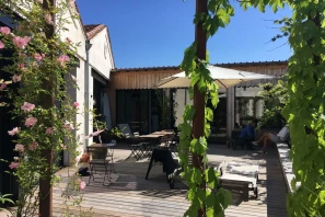 Open Space - 33000 - 4 postes - 320€