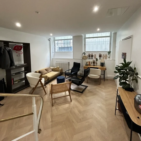 Open Space  20 postes Coworking Rue Chaptal Paris 75009 - photo 6