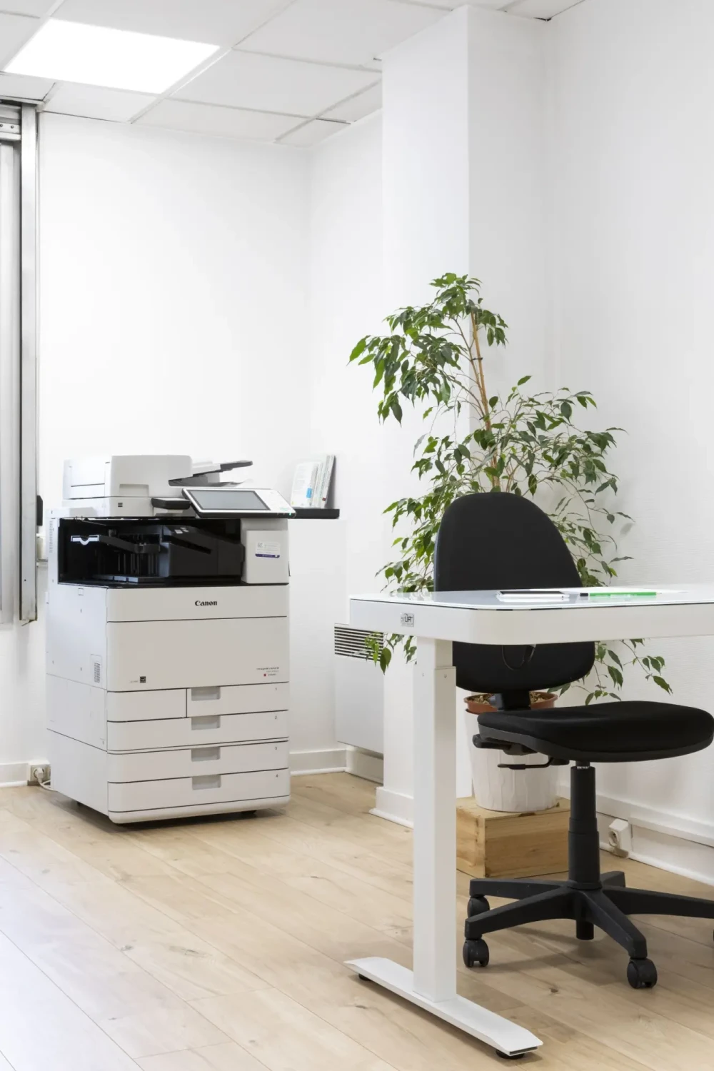 Bureau privé - 94300 - 10 postes - 908€