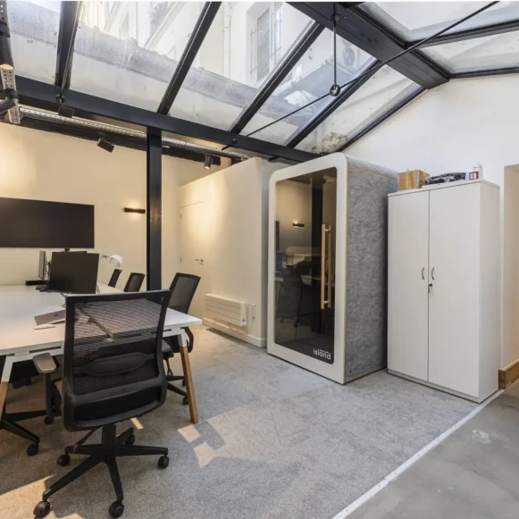 Espace indépendant 149 m² 25 postes Location bureau Rue Truffaut Paris 75017 - photo 2