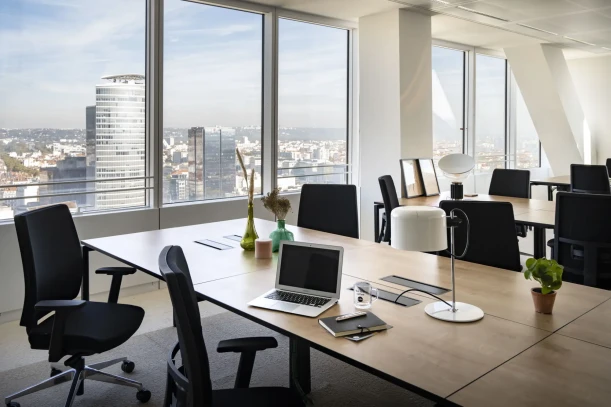 Bureau privé - 69003 - 8 postes - 4000€