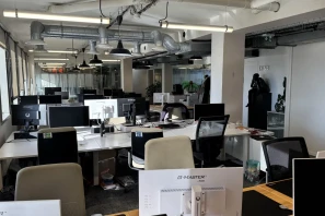 Open Space - 75010 - 28 postes - 350€