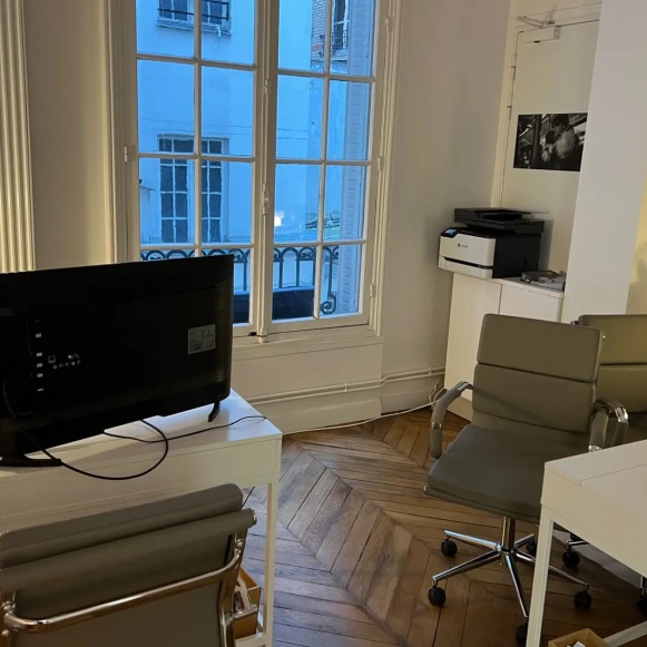 Bureau privé 18 m² 3 postes Coworking Rue le Sueur Paris 75016 - photo 1