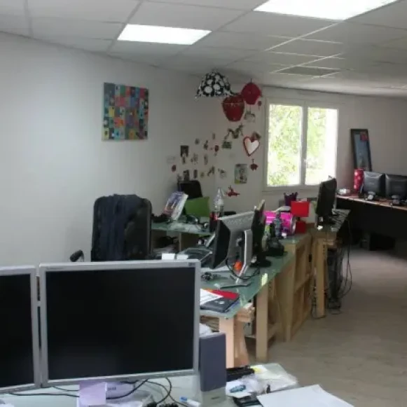 Open Space  3 postes Coworking Voie de Compiègne Viry-Châtillon 91170 - photo 2