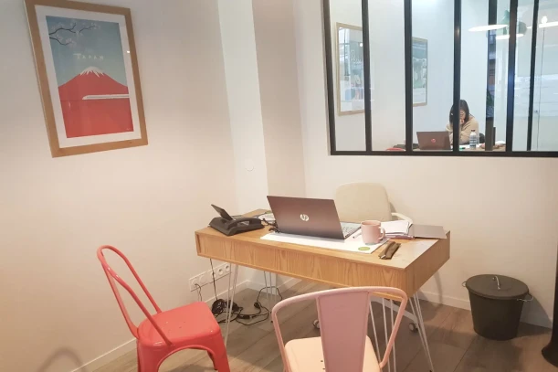 Bureau privé - 75011 - 1 poste - 600€