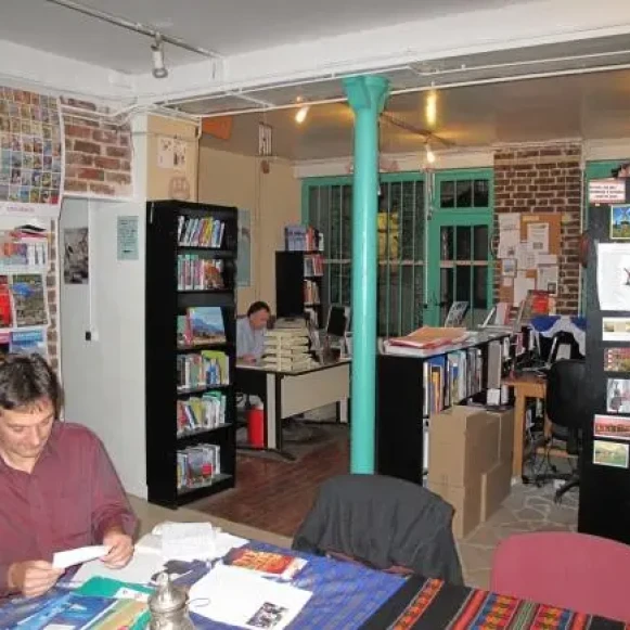 Open Space  2 postes Location bureau Rue de Coulmiers Paris 75014 - photo 3