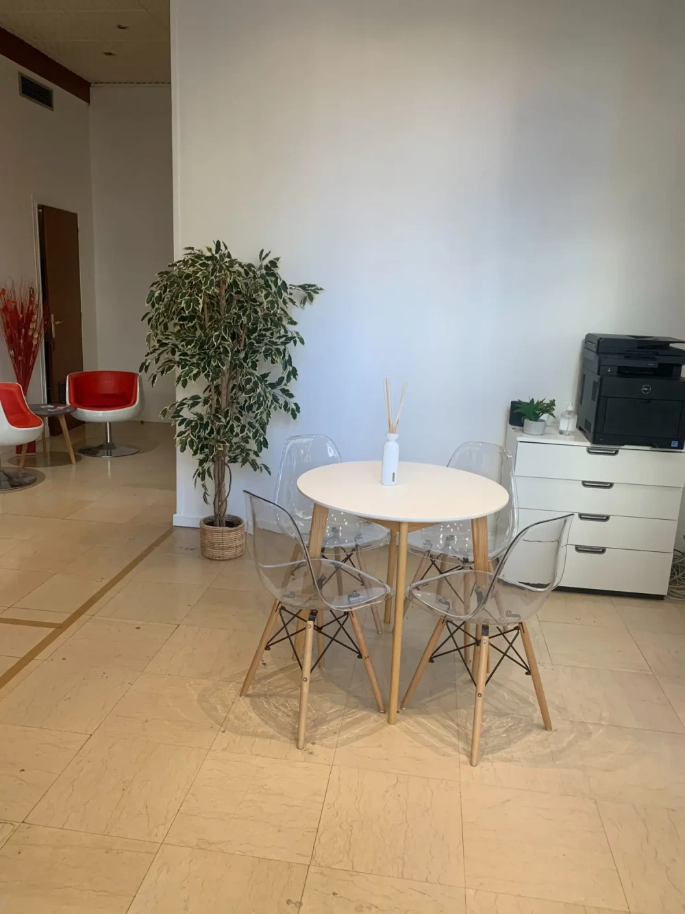 Bureau privé - 69006 - 5 postes - 1200€