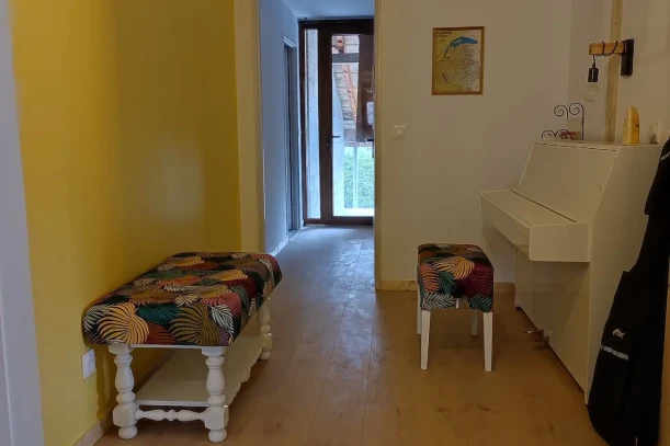 Open Space - 74130 - 10 postes - 175€